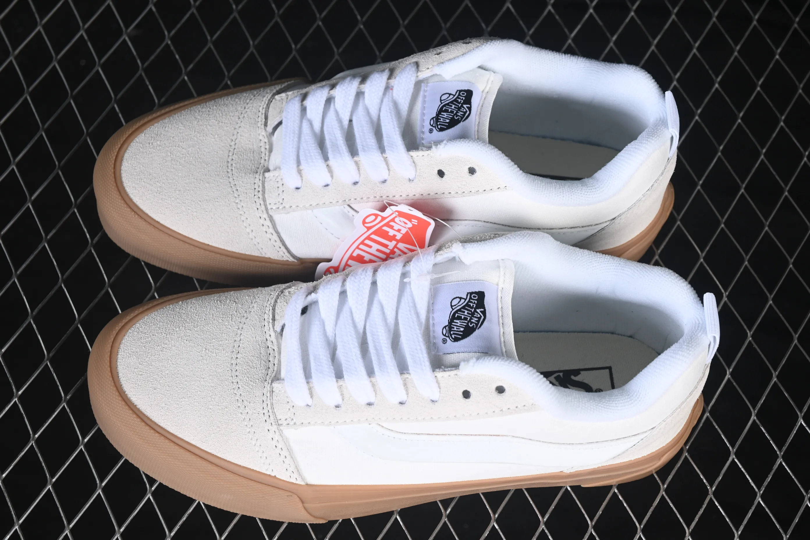 All categories Vans Vans series Vans Low Vans Knu Skool Vans low-top casual skateboard shoes VN0009D22CJI